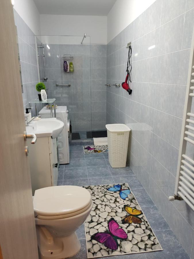 Cozy Apartment In Rasnov Bagian luar foto