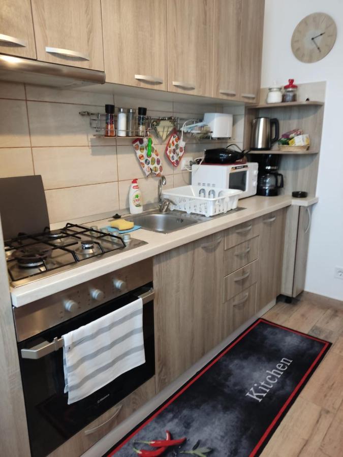 Cozy Apartment In Rasnov Bagian luar foto